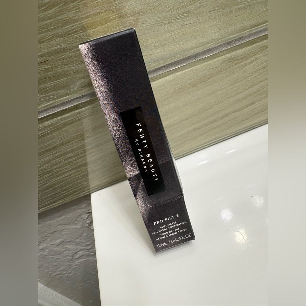 Fenty Beauty Pro Filt'r Matte Foundation - shade 265